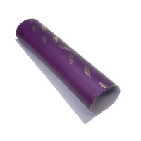 Отрез кожзама с тиснением золотой фольгой Golden Feather Violet, 50х25 см