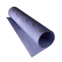 Відріз шкірзаму з тисненням золотою фольгою Golden Feather Lavender, 50х25 см