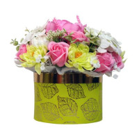 Коробочка-сюрприз Летняя Феерия с цветами из мыльной пенки, 8 роз, 11 хризантем, 2 Гортензии, 1 Пион