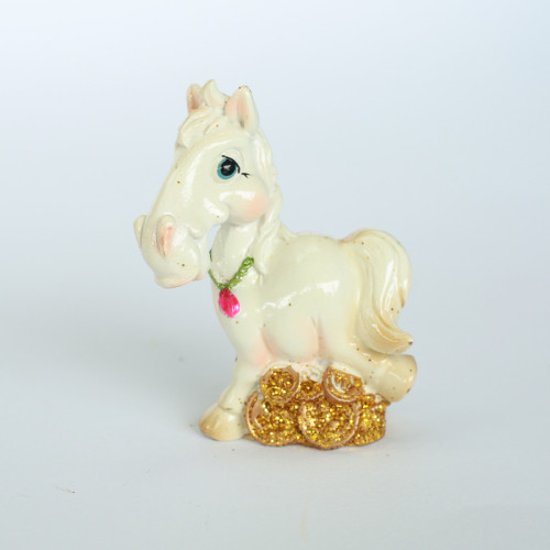 Сувенір HORSE 7 см білий у ящ. мікс: 2 види