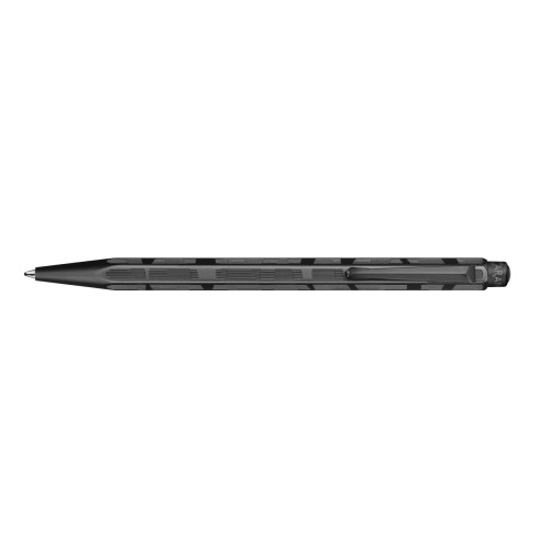 Набор шариковая ручка с кожаным чехлом Caran d'Ache Ecridor Black Edition в подарочном боксе (7630002360364) Набор шариковая ручка с кожаным чехлом Caran d'Ache Ecridor Black Edition в подарочном боксе (7630002360364)